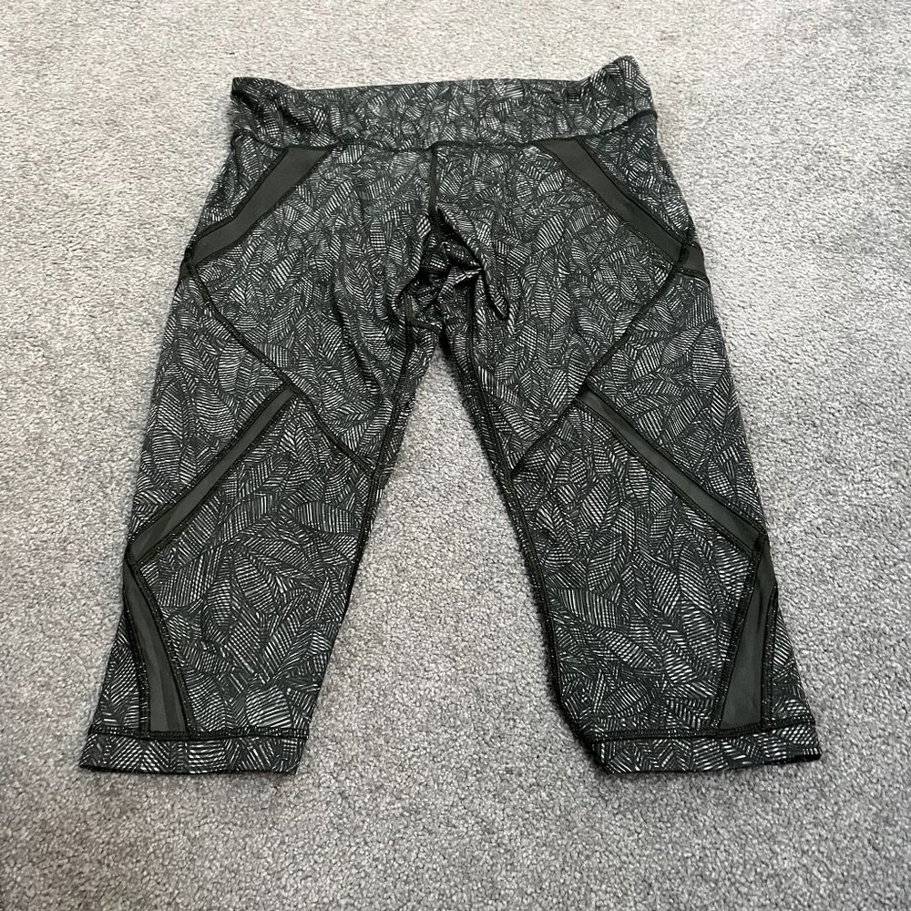 Lululemon: Good condition active capri pant